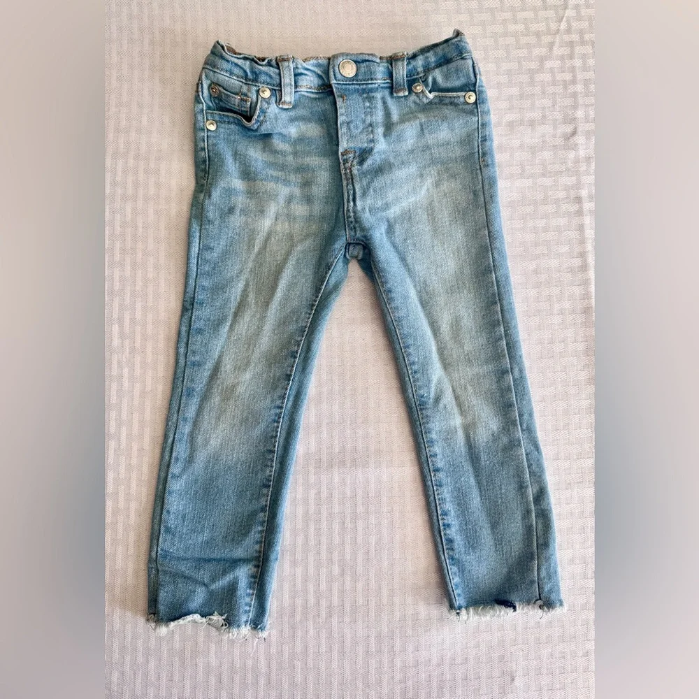 Seven7 Seven For All Mankind Toddler Jeans 24M‎ Light Wash Stretch Denim Raw Hem